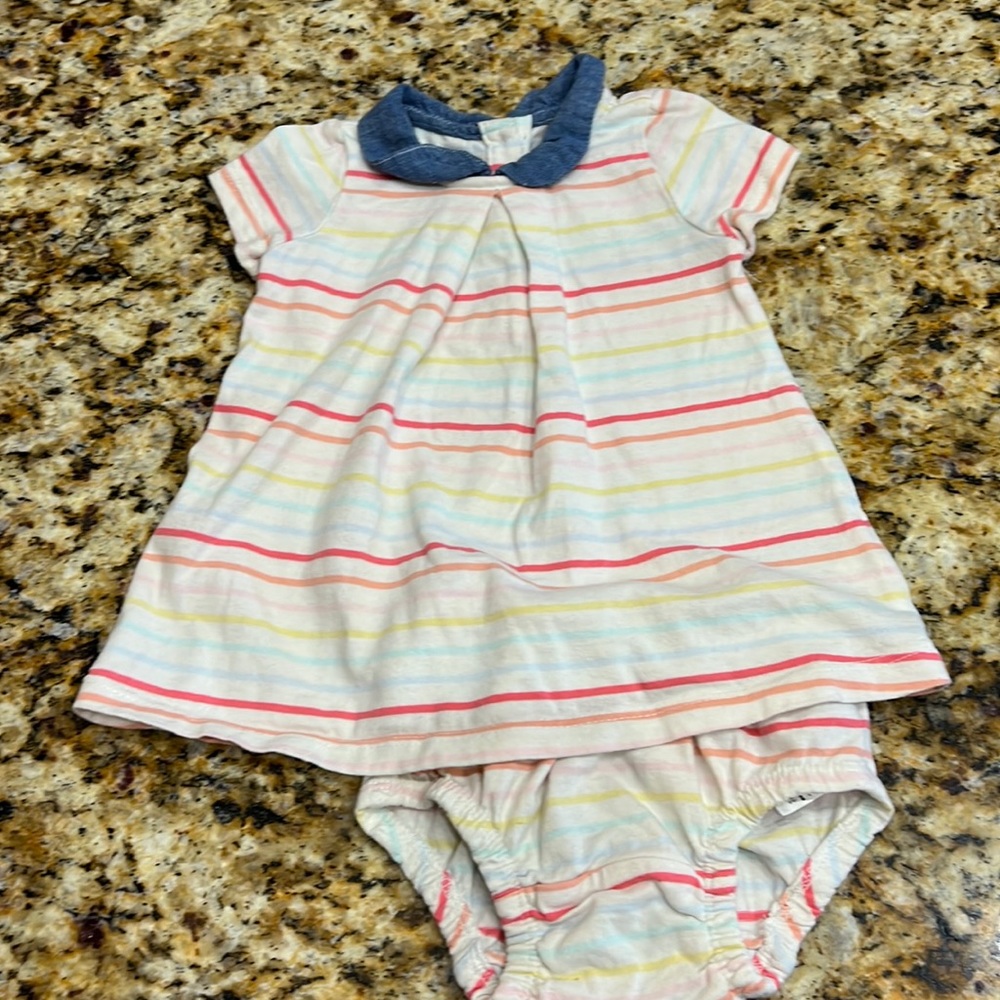 Baby gap dress with diaper cover. Size 3-6 months.